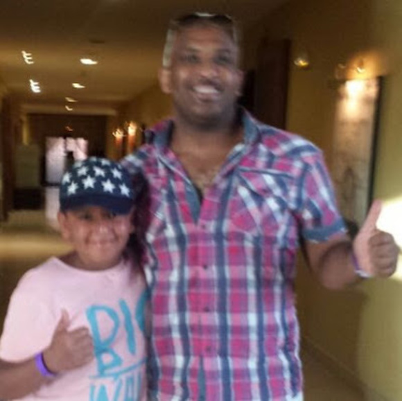 Meet your Posher, Rachid - Picture 1 of 1